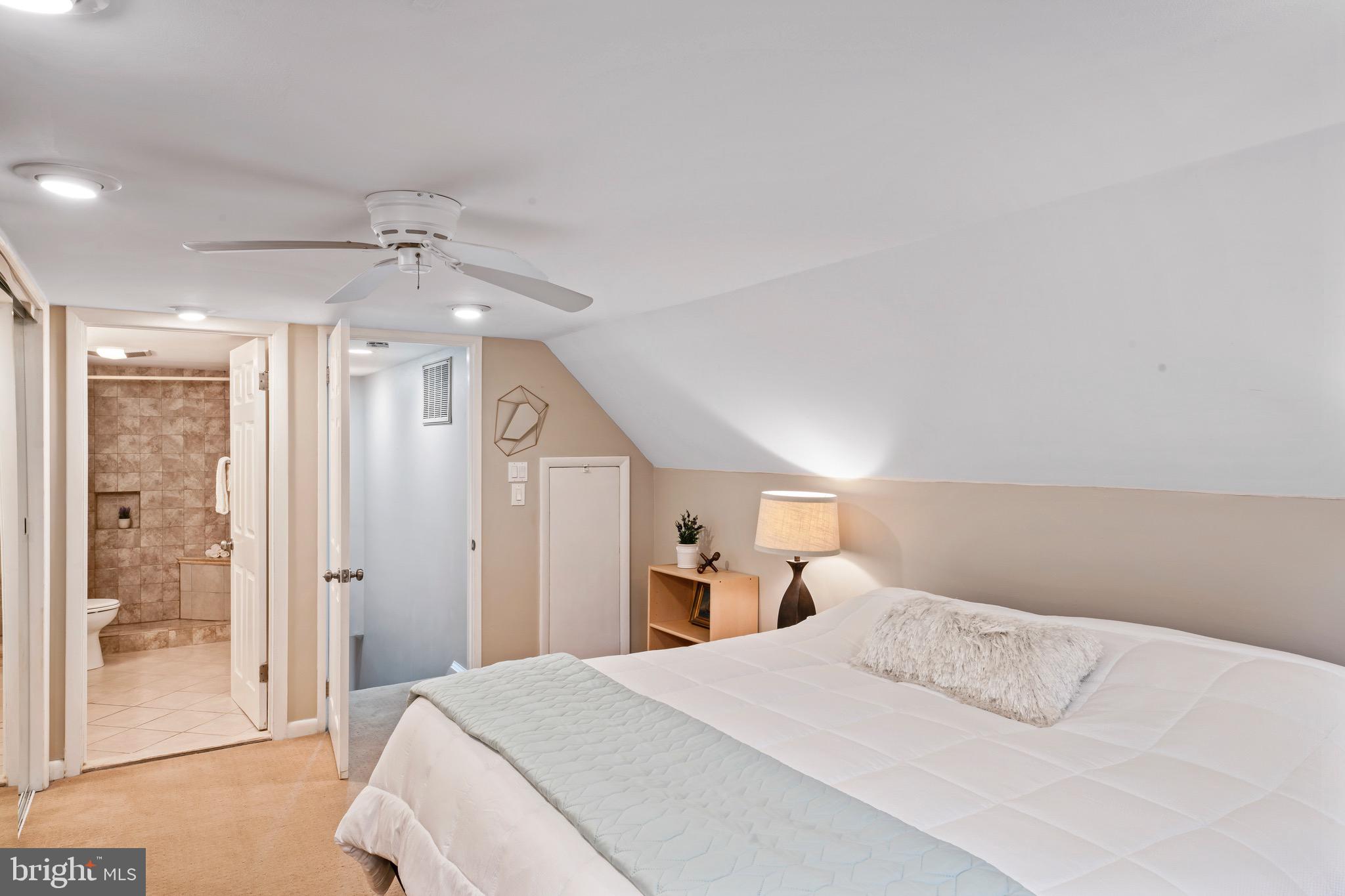 11300 Gatesborough Lane Reston, VA 20191 - Photo 38 of 55 Gallery Image 38