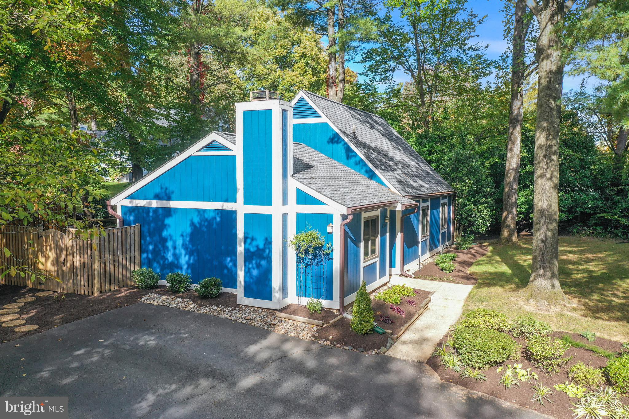 11300 Gatesborough Lane Reston, VA 20191 - Photo 43 of 55 Gallery Image 43