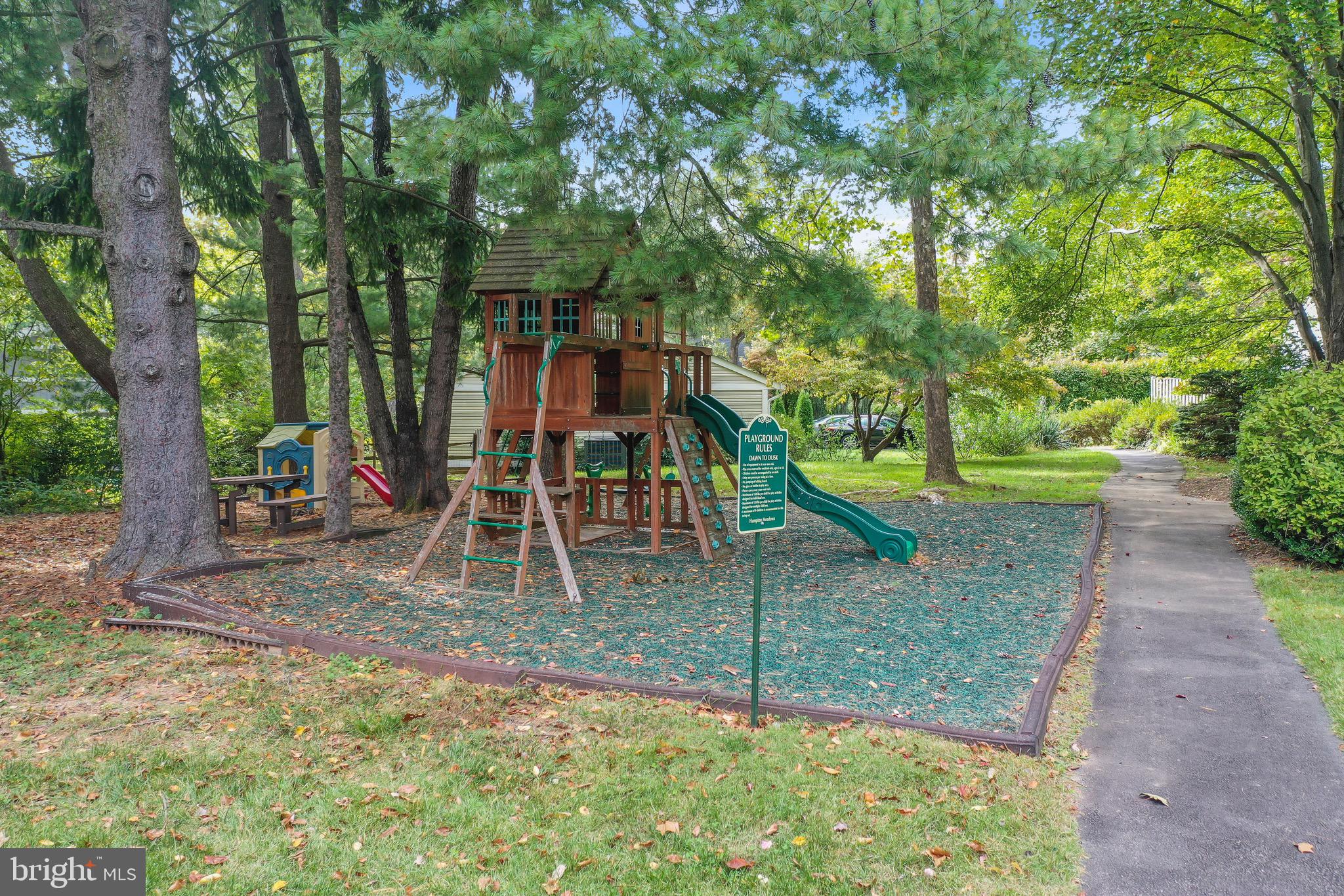 11300 Gatesborough Lane Reston, VA 20191 - Photo 51 of 55 Gallery Image 51