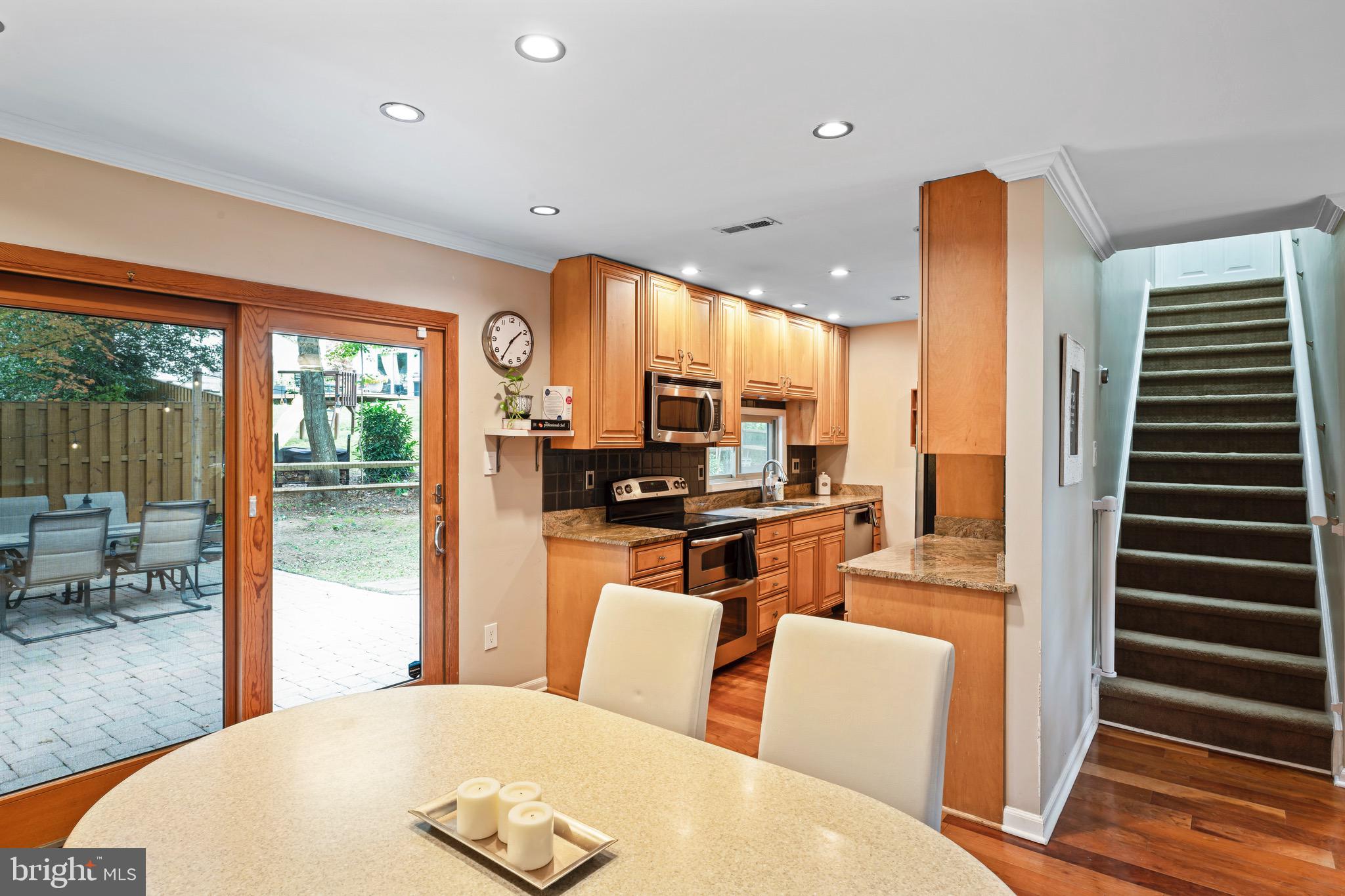 11300 Gatesborough Lane Reston, VA 20191 - Photo 8 of 55 Gallery Image 8