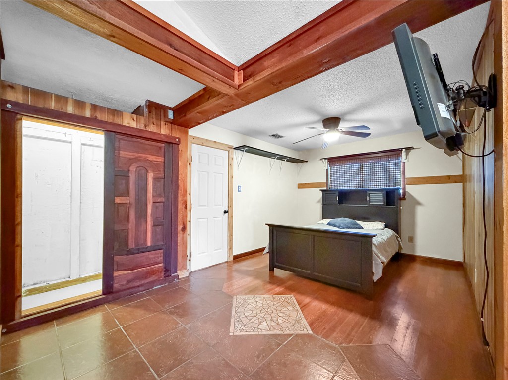 910 Twite Circle Corpus Christi, TX 78418 - Photo 30 of 39 a living room with stainless steel appliances furniture and a kitchen view