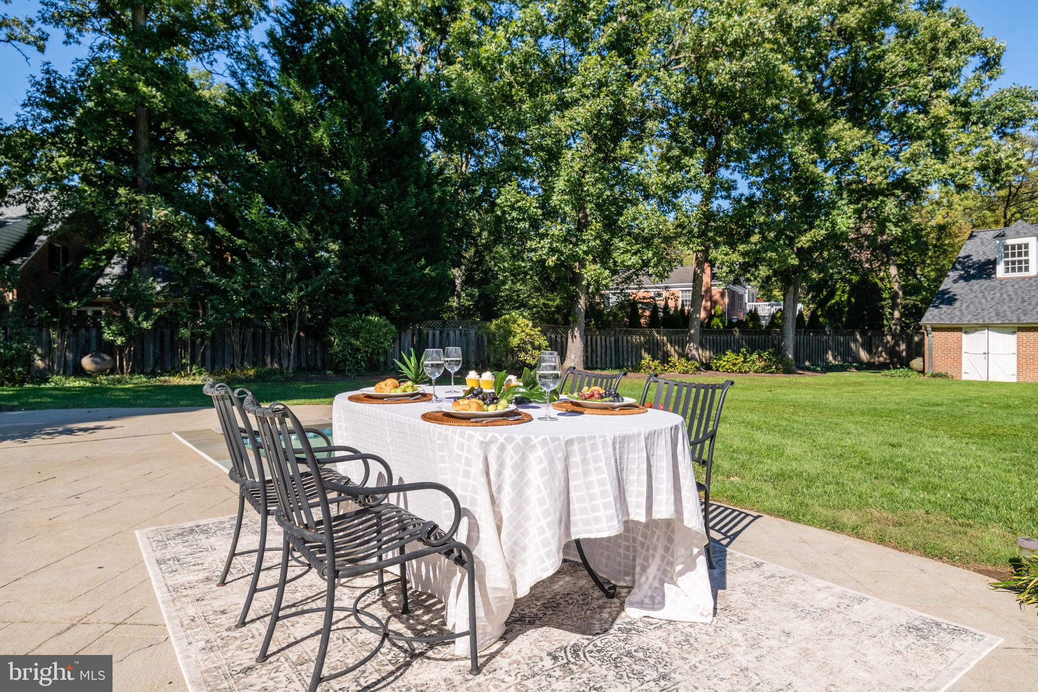 4004 Carson Place Alexandria, VA 22304 - Photo 15 of 93 Elegant entertaining