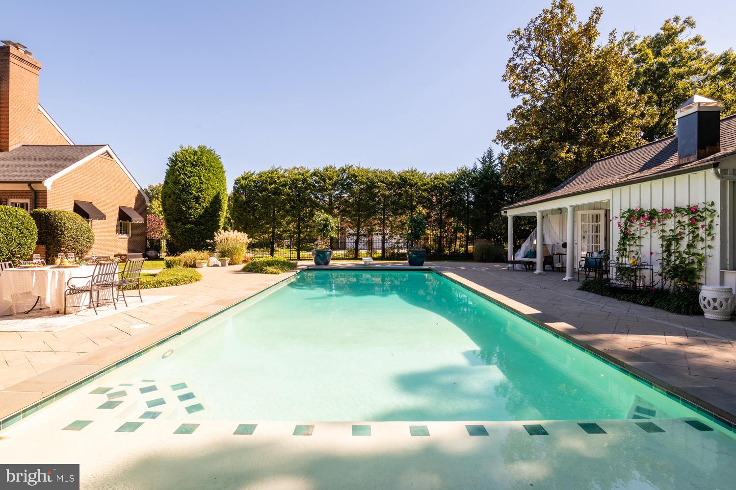 4004 Carson Place Alexandria, VA 22304 - Photo 17 of 93 Take a dip and cool off