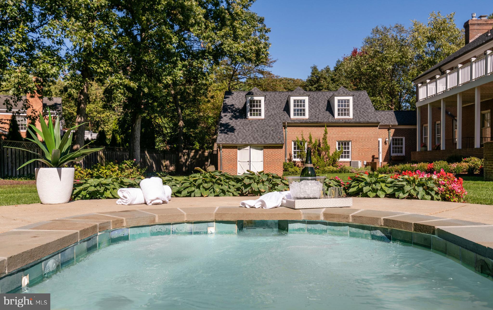 4004 Carson Place Alexandria, VA 22304 - Photo 20 of 93 Relax in the hot tub