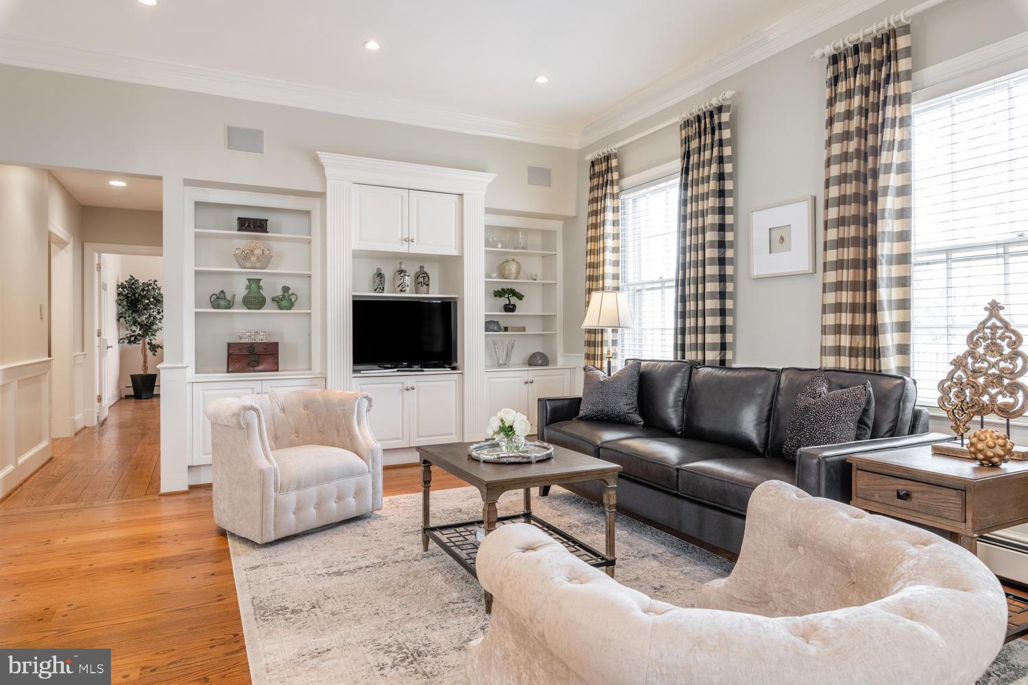 4004 Carson Place Alexandria, VA 22304 - Photo 35 of 93 Custom built-in for media and books