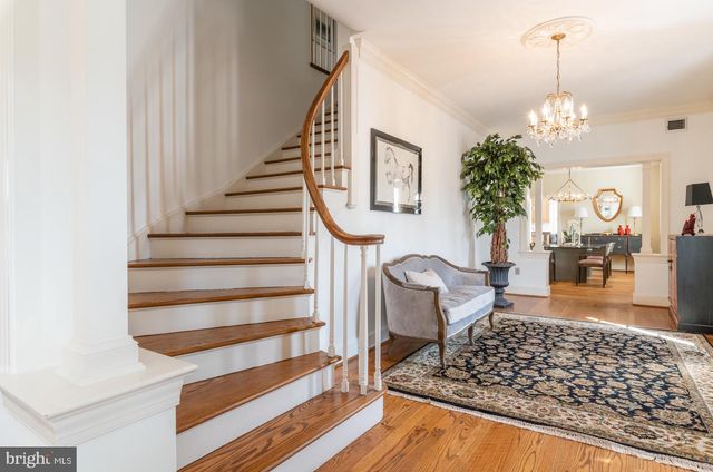 $2,325,000 | 4004 Carson Place, Alexandria, VA 22304