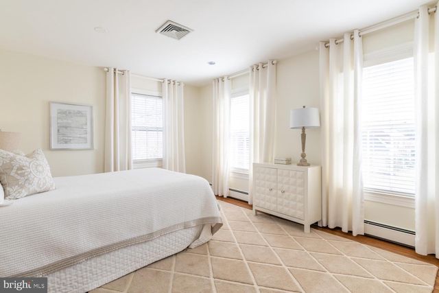 $2,325,000 | 4004 Carson Place, Alexandria, VA 22304