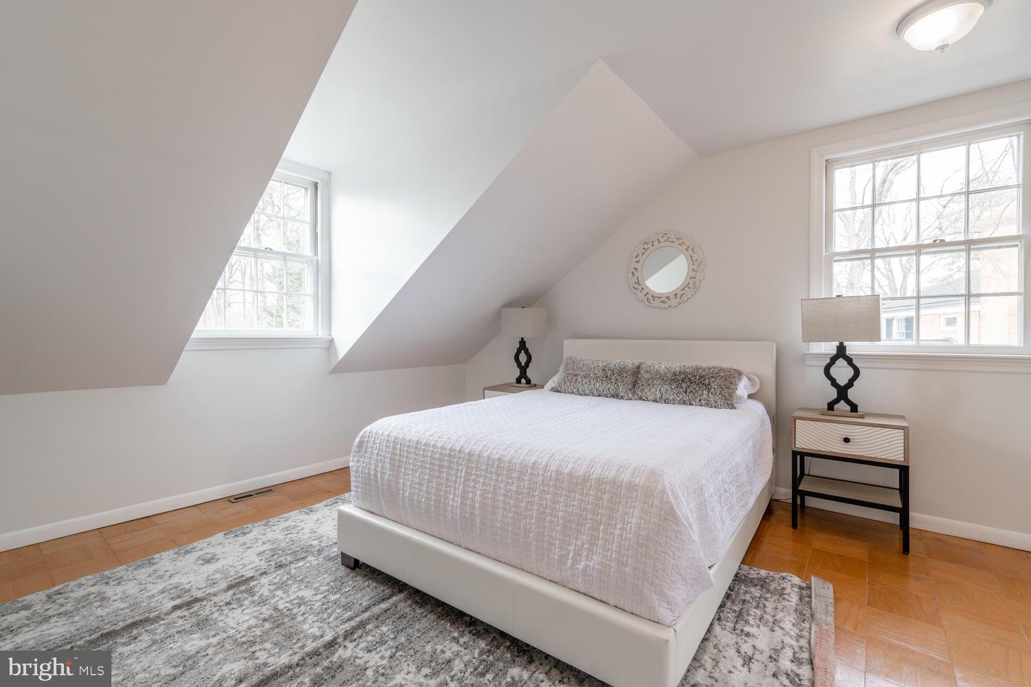 4004 Carson Place Alexandria, VA 22304 - Photo 82 of 93 Spacious and bright rooms