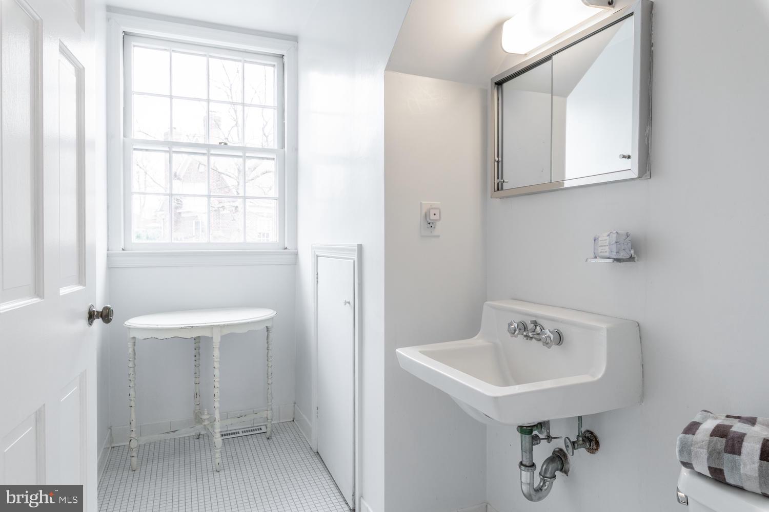 4004 Carson Place Alexandria, VA 22304 - Photo 88 of 93 Charming 1960's vintage vibes