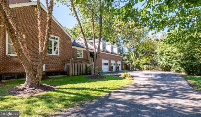 $2,325,000 | 4004 Carson Place, Alexandria, VA 22304