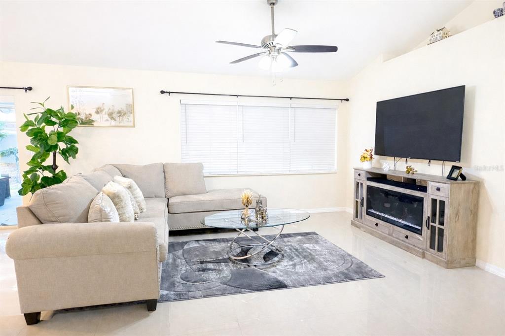 14220 Spring Hill Drive Spring Hill, FL 34609 - Photo 6 of 24