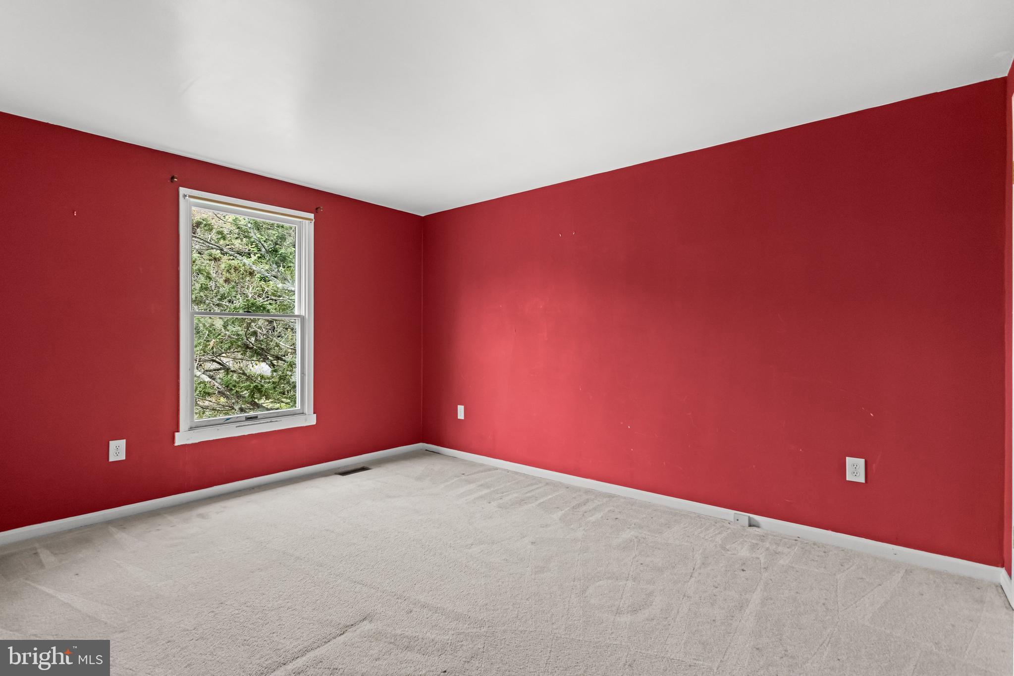 3 Quail Ridge Drive Bridgeton, NJ 08302 - Photo 20 of 34 a view of a big room with window