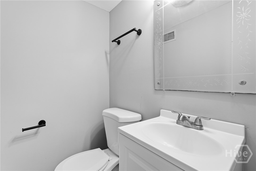 407 Willow Road Savannah, GA 31419 - Photo 12 of 31 Half bath downstairs