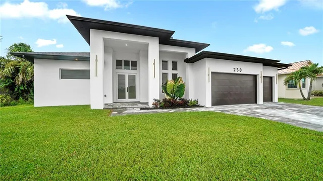 $4,800 | 230 West Pine Valley Lane, Rotonda West, FL 33947