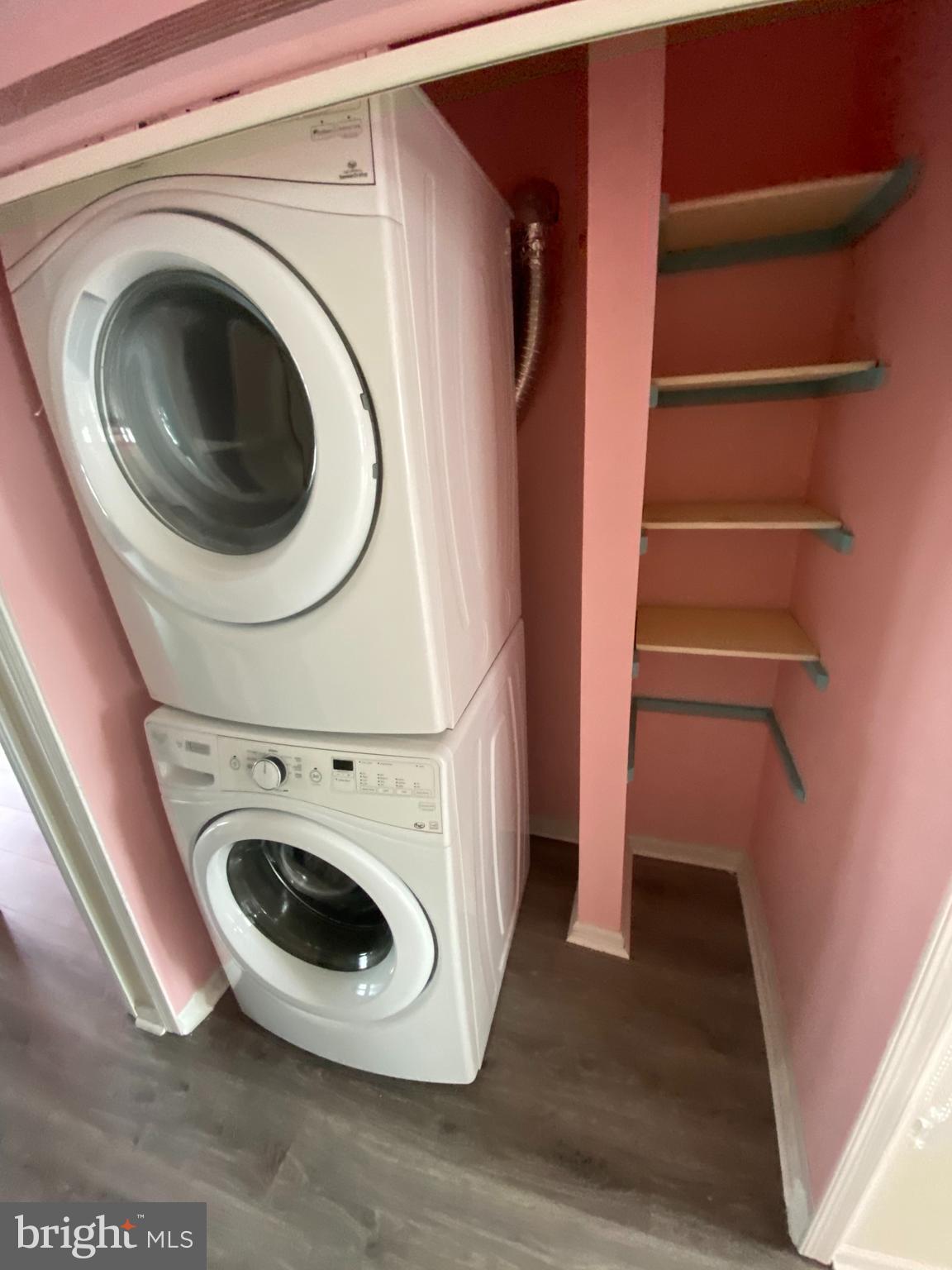 12891 B Grays Pointe Road Fairfax, VA 22033 - Photo 4 of 22 laundry