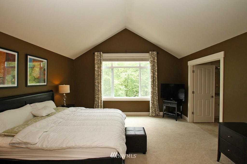 907 South 36th Place Renton, WA 98055 - Photo 11 of 15 Gallery Image 11