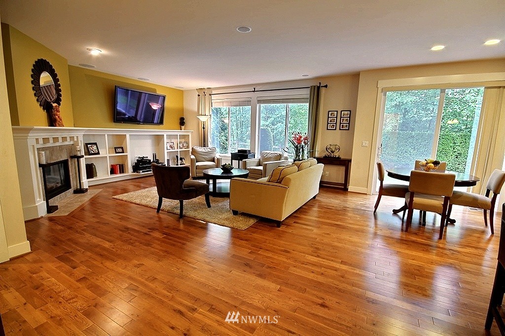 907 South 36th Place Renton, WA 98055 - Photo 6 of 15 Gallery Image 6