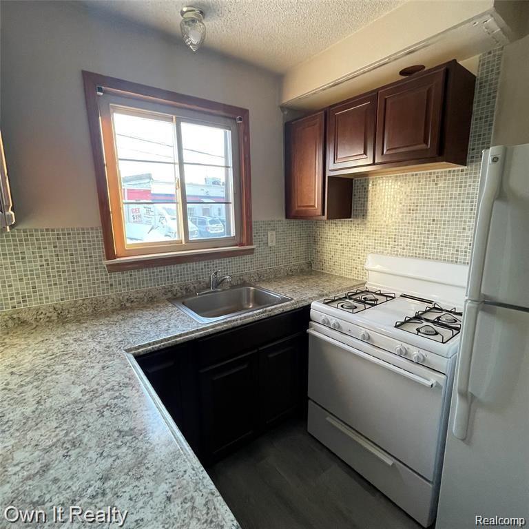 1439 South Telegraph Road, Unit 3 Dearborn, MI 48124 - Photo 15 of 19
