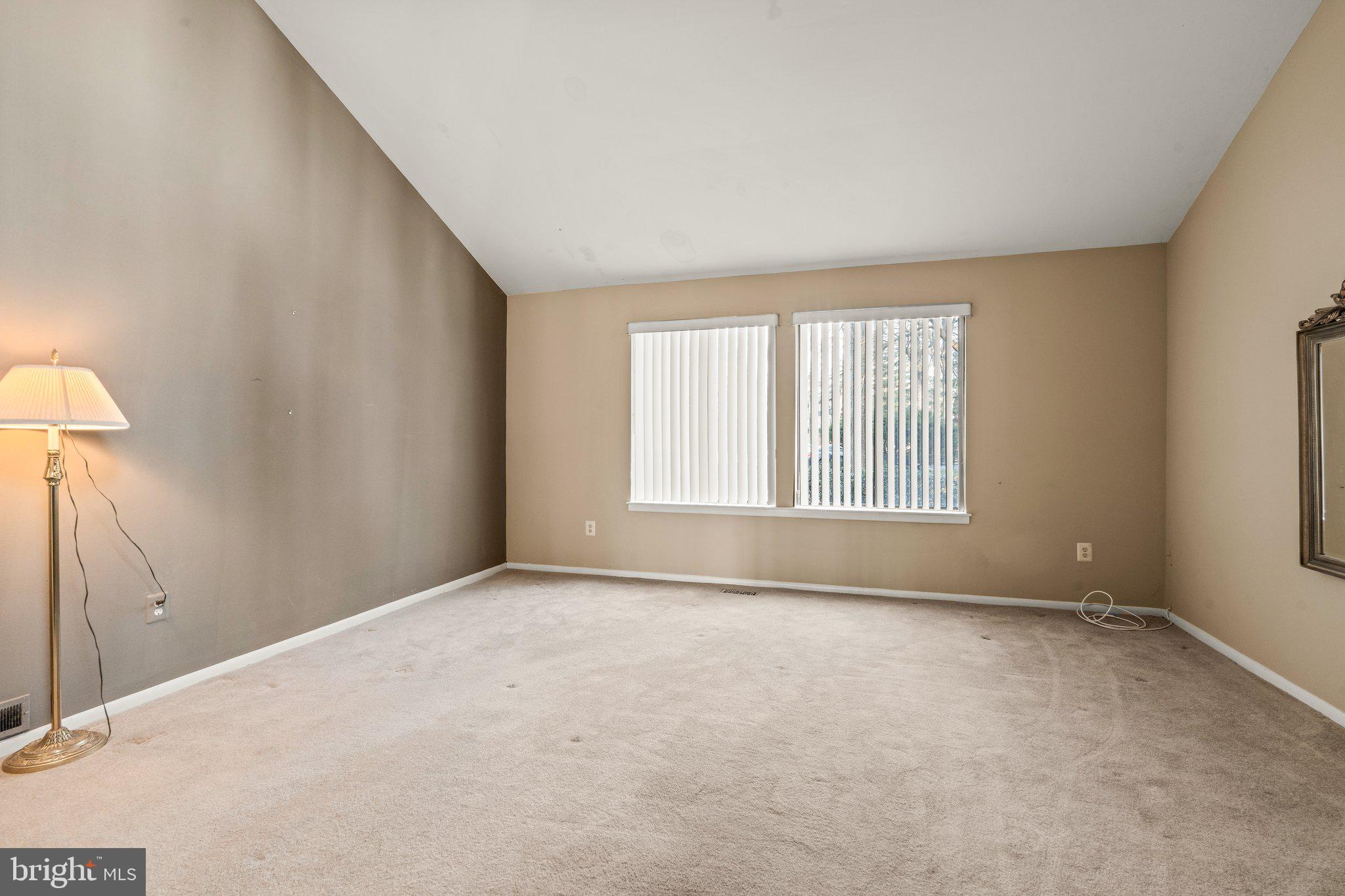 30 Goshawk Court Voorhees, NJ 08043 - Photo 4 of 33 Gallery Image 4