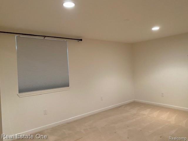 2193 Lagoon Drive Rochester Hills, MI 48309 - Photo 10 of 24
