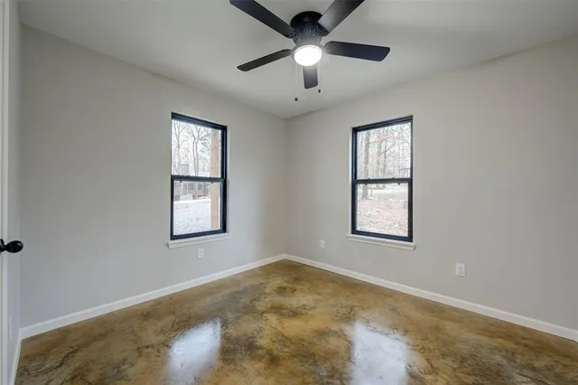 $475,000 | 283 Lake Village Drive, Murfreesboro, AR 71958