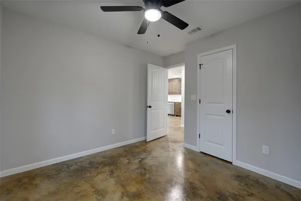 $475,000 | 283 Lake Village Drive, Murfreesboro, AR 71958