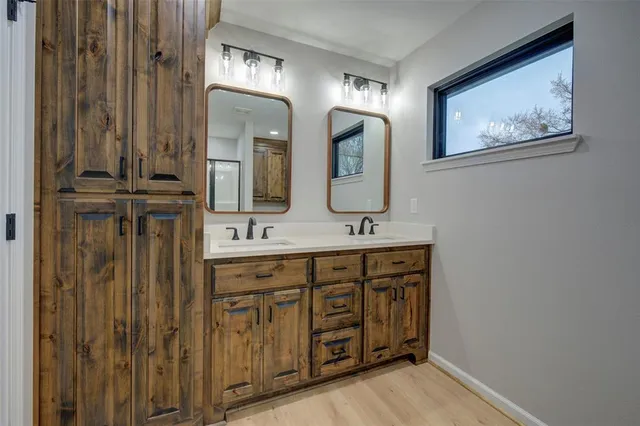 $475,000 | 283 Lake Village Drive, Murfreesboro, AR 71958