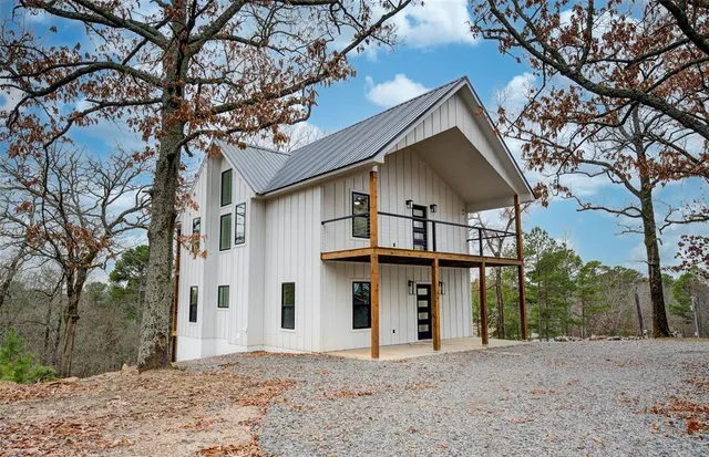 $475,000 | 283 Lake Village Drive, Murfreesboro, AR 71958