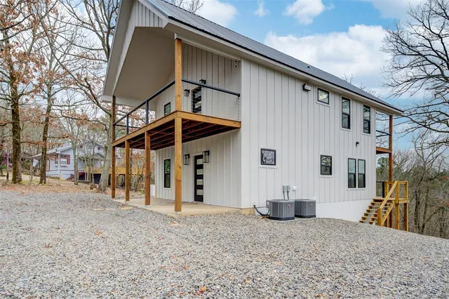 $475,000 | 283 Lake Village Drive, Murfreesboro, AR 71958