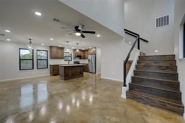 $475,000 | 283 Lake Village Drive, Murfreesboro, AR 71958