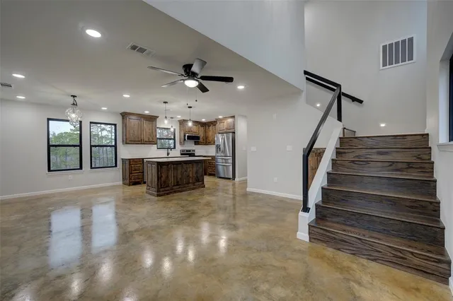 $475,000 | 283 Lake Village Drive, Murfreesboro, AR 71958