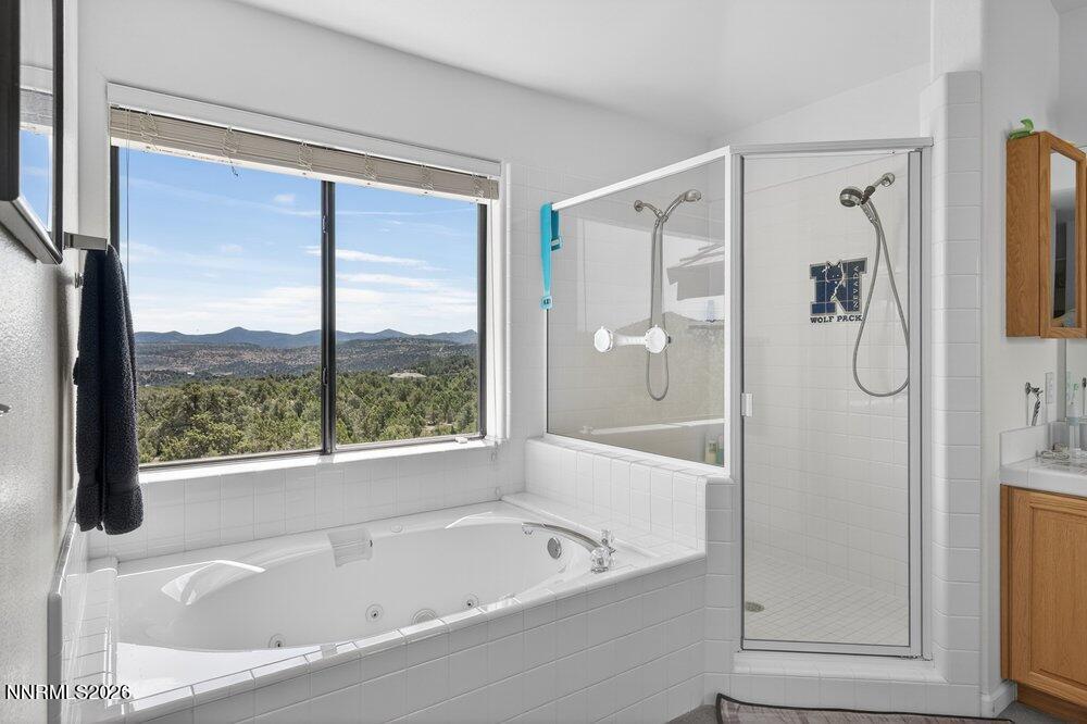 1790 Combination Road Reno, NV 89521 - Photo 24 of 46 masterbath2