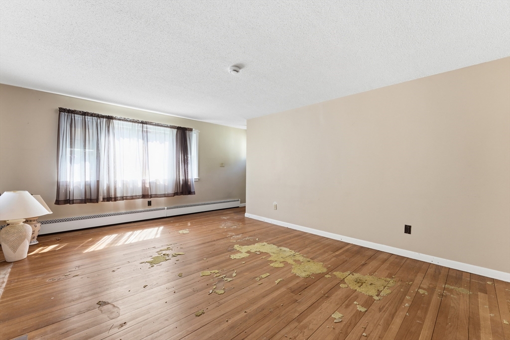220 West Allen Ridge Road Springfield, MA 01118 - Photo 20 of 42