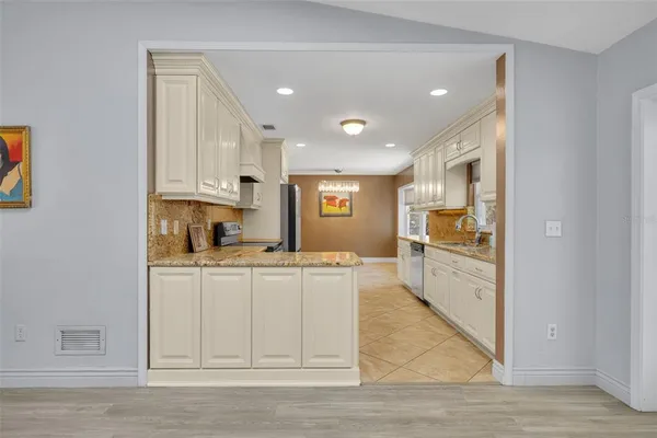 $500,000 | 3635 Southeast 19th Avenue, Ocala, FL 34471