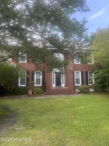 $570,000 | 3300 Upton Court, Wilmington, NC 28409