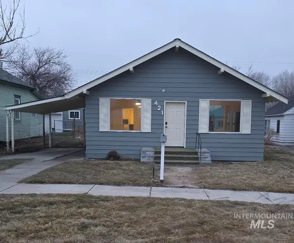 $269,900 | 421 12th Avenue North, Buhl, ID 83316
