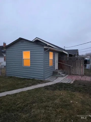 $269,900 | 421 12th Avenue North, Buhl, ID 83316