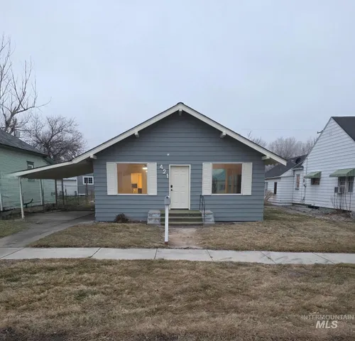 $269,900 | 421 12th Avenue North, Buhl, ID 83316