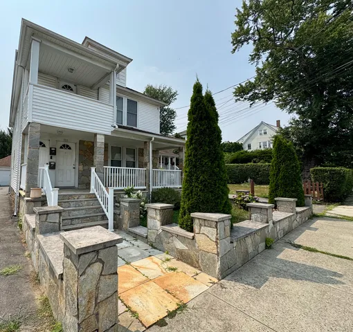 $1,800 | 993 Lindley Street, Unit 1, Bridgeport, CT 06606