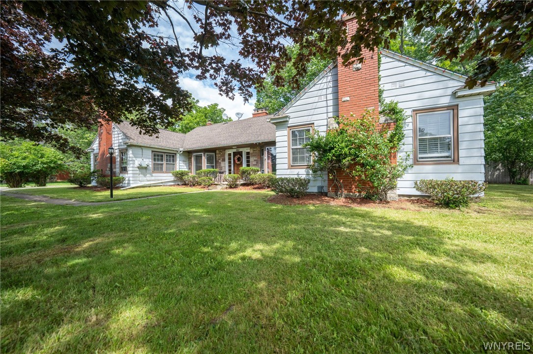 260 South Forest Road Amherst, NY 14221 - Photo 3 of 43