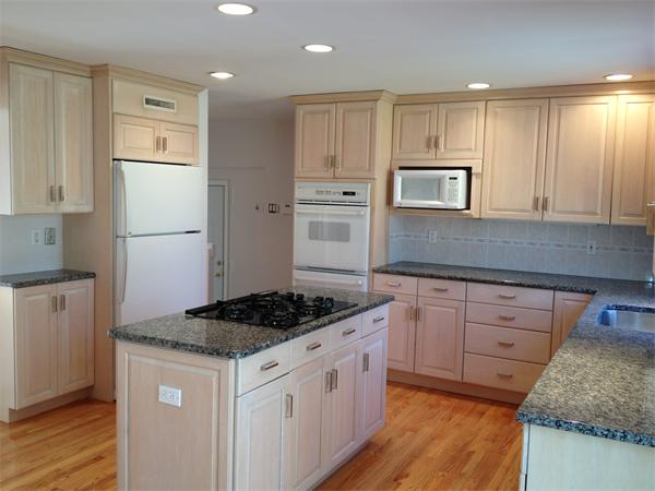 5 Cameron Road Andover, MA 01810 - Photo 3 of 20