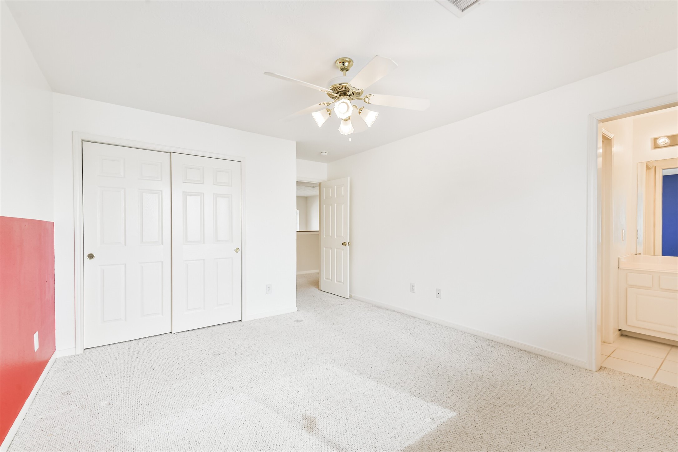 823 Hannock Glen Lane Spring, TX 77373 - Photo 45 of 48 an empty room with a ceiling fan and a window