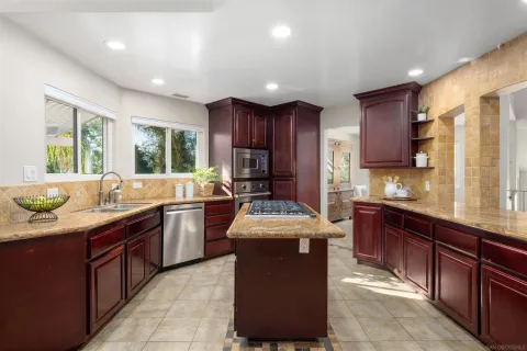 $2,349,000 | 14026 Donart Drive, Poway, CA 92064