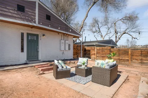 $435,000 | 1030 Stuart Street, Denver, CO 80204