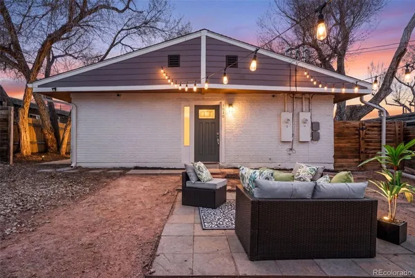 $425,000 | 1030 Stuart Street, Denver, CO 80204