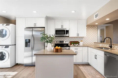 $435,000 | 1030 Stuart Street, Denver, CO 80204