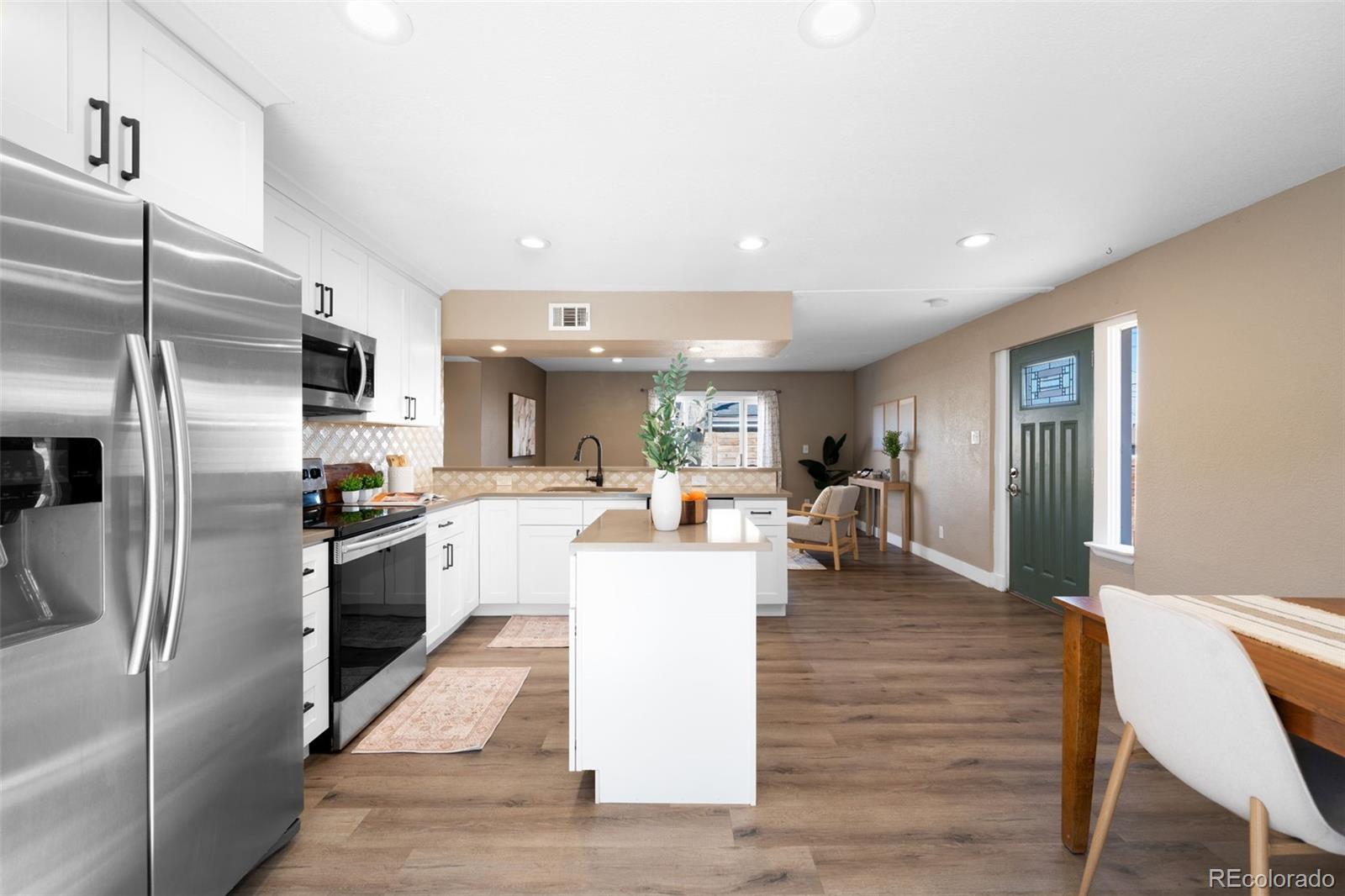 1030 Stuart Street Denver, CO 80204 - Photo 7 of 29