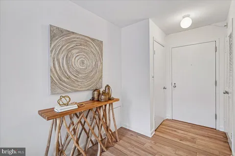 a view of utility room