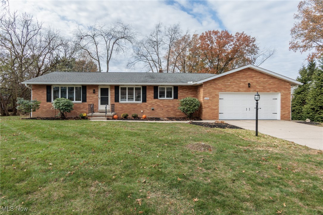 3794 Greentree Road Stow, OH 44224 - Photo 1 of 31 Gallery Image 1