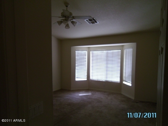 2129 East Temple Court Gilbert, AZ 85296 - Photo 4 of 7 4